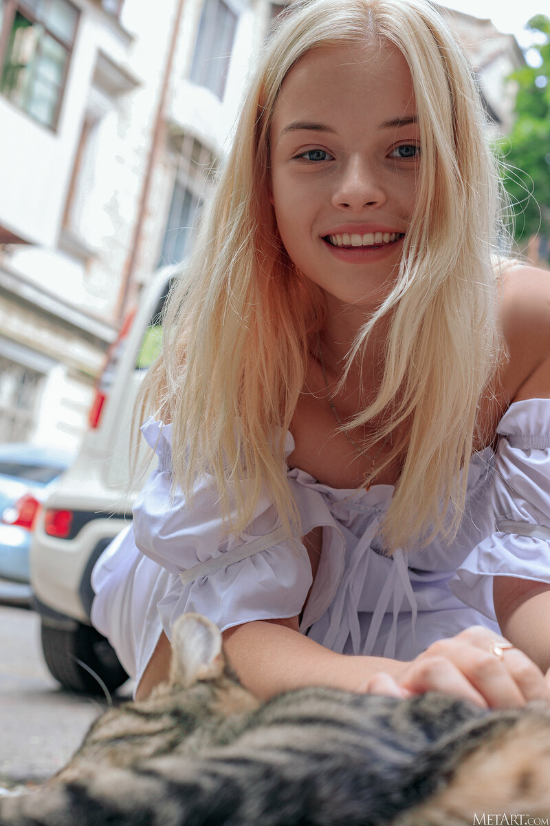 Нина, 31